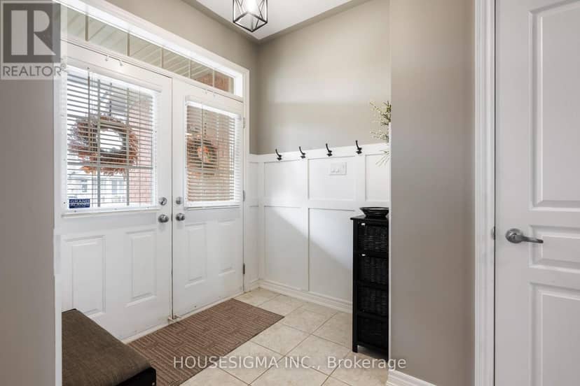 5 Brower Avenue, Richmond Hill, photo 6