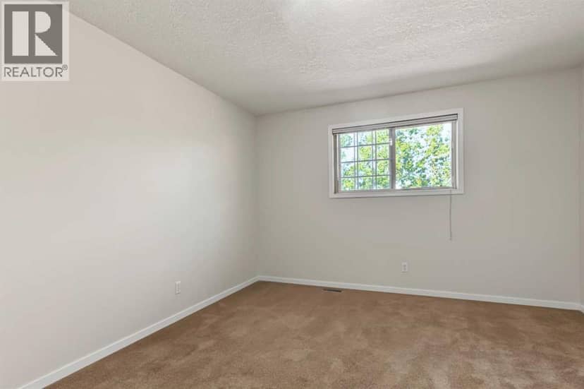 43 Shawinigan Lane SW — photo 23 of 30