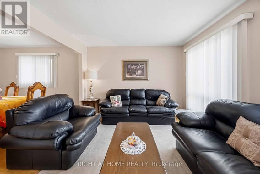 17 Cathy Jean Crescent, Toronto, photo 6