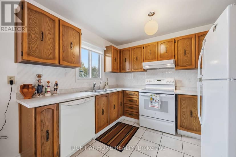 17 Cathy Jean Crescent, Toronto, photo 8