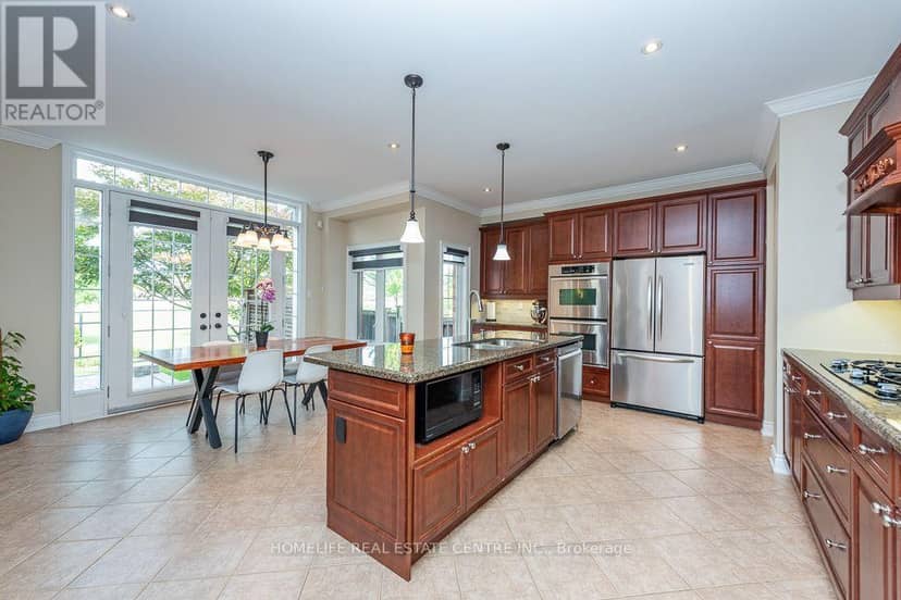 26 Imperial Lakes Drive — photo 12 of 40