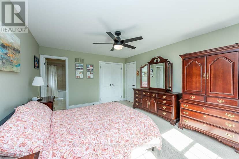 26 Imperial Lakes Drive — photo 32 of 40