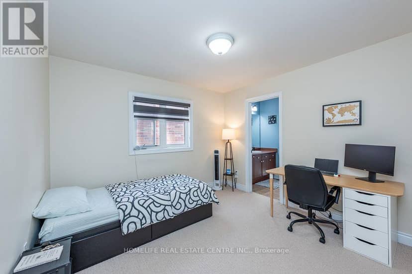 26 Imperial Lakes Drive — photo 35 of 40