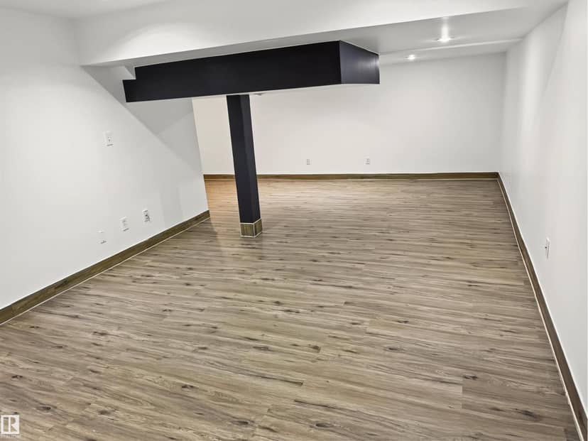 633 Millbourne RD E NW — photo 18 of 25