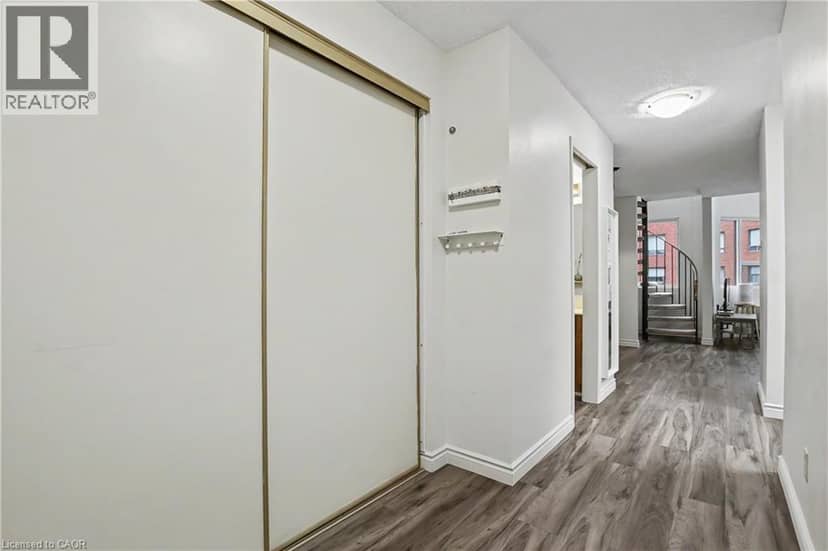20 ELLEN Street E Unit# 207, Kitchener, photo 2