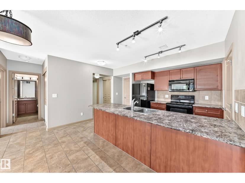 #207 500 Palisades Wy, Sherwood Park, photo 3