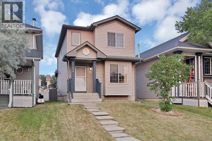 54 MARTINRIDGE Road NE, Calgary, photo 2