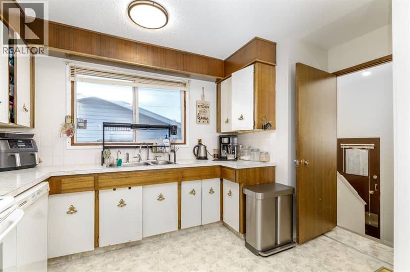 34 Wishart Street — photo 10 of 23