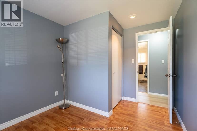 3 Goldmere Drive — photo 11 of 40