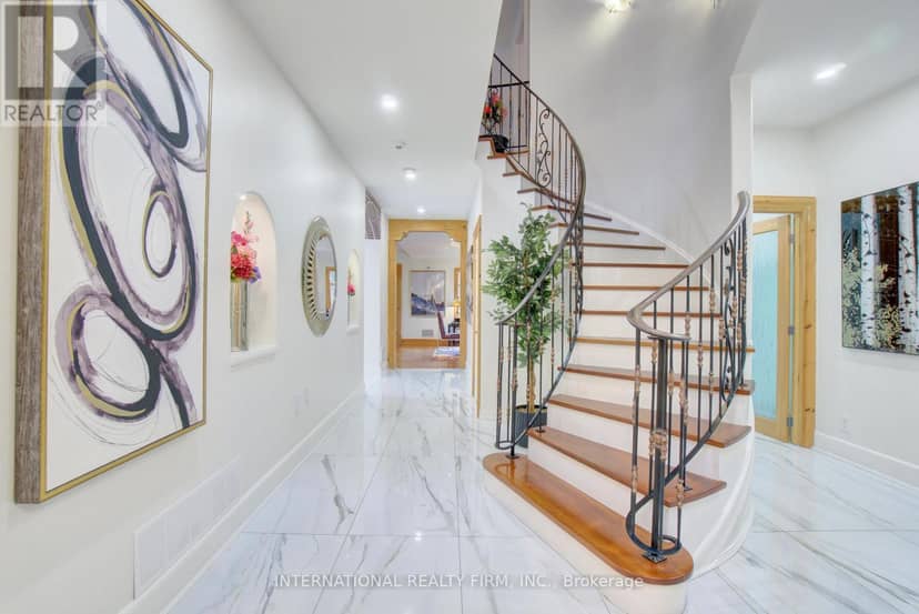 6 Pinehurst Lane — photo 7 of 40