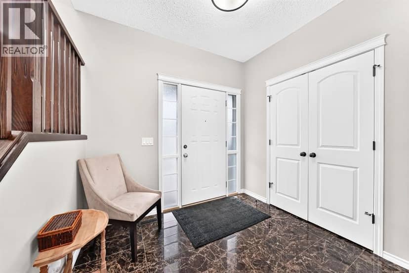 2132 Reunion Square NW, Airdrie, photo 4
