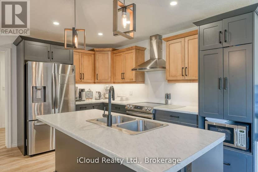 15 Curren Crescent — photo 6 of 26