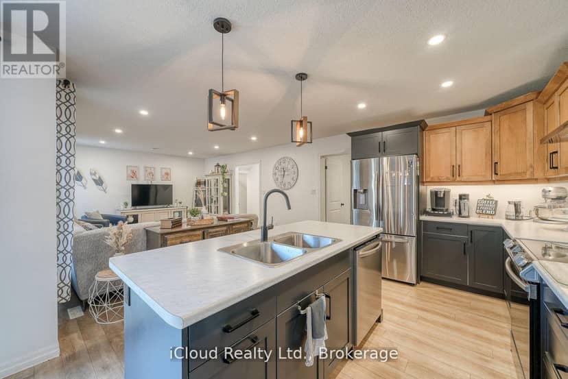 15 Curren Crescent — photo 7 of 26