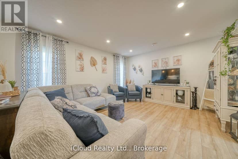 15 Curren Crescent — photo 4 of 26