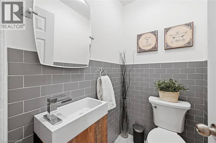 5474 SCHUELLER Crescent — photo 13 of 40