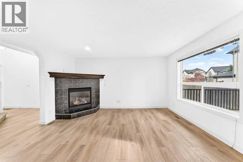 210 Brightonstone Green SE — photo 12 of 40
