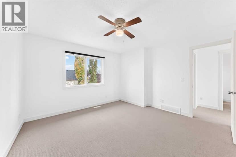 210 Brightonstone Green SE — photo 19 of 40