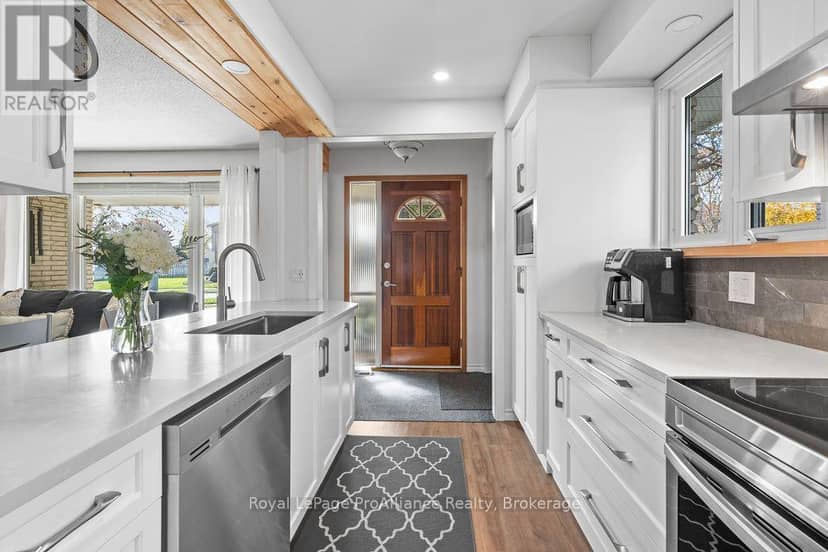 159 Singleton Drive — photo 11 of 40
