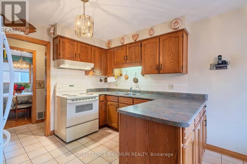 114 Beechnut Road — photo 11 of 40