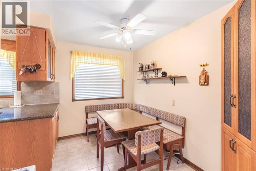 20 BIRCHLAWN Drive — photo 18 of 40