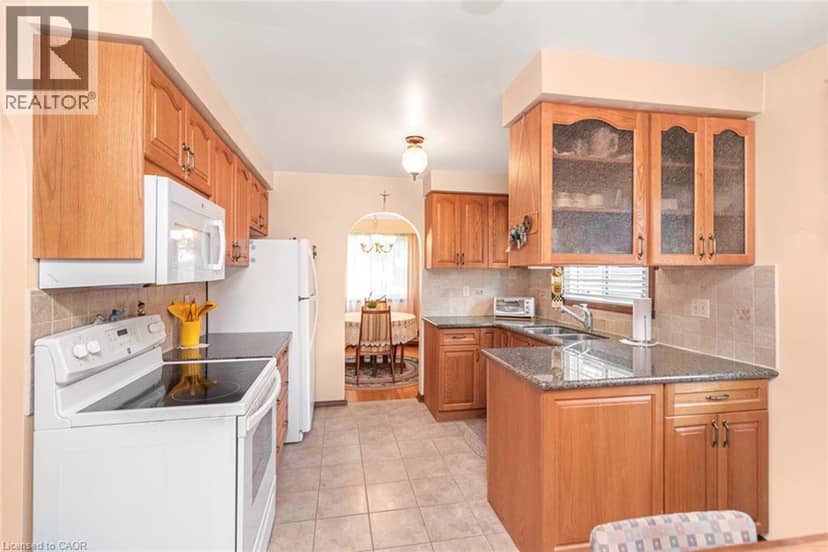 20 BIRCHLAWN Drive — photo 21 of 40