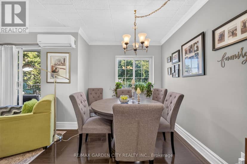 205 - 20 John Street — photo 10 of 40