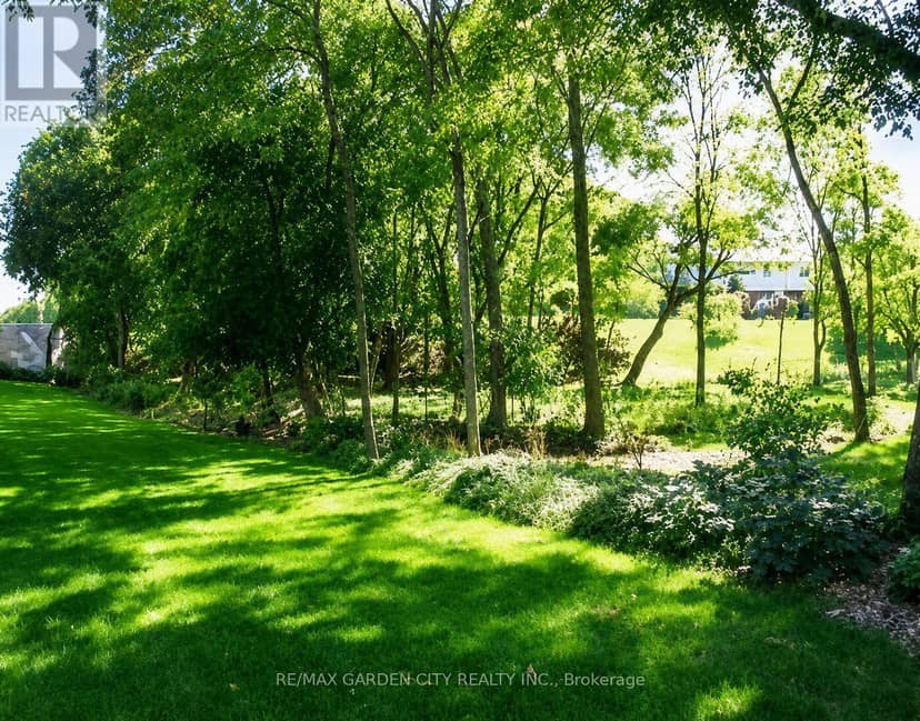 205 - 20 John Street — photo 40 of 40