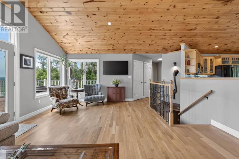 432 Government RD — photo 15 of 40