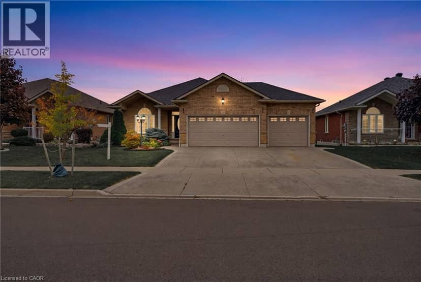 39 OAK Crescent, Hagersville, photo 2