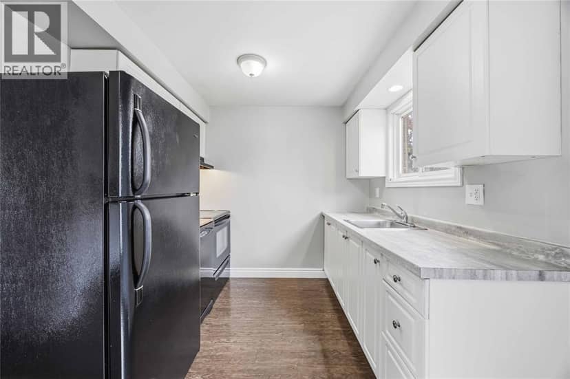 215 TRUDEAU DRIVE Unit# 59 — photo 13 of 29