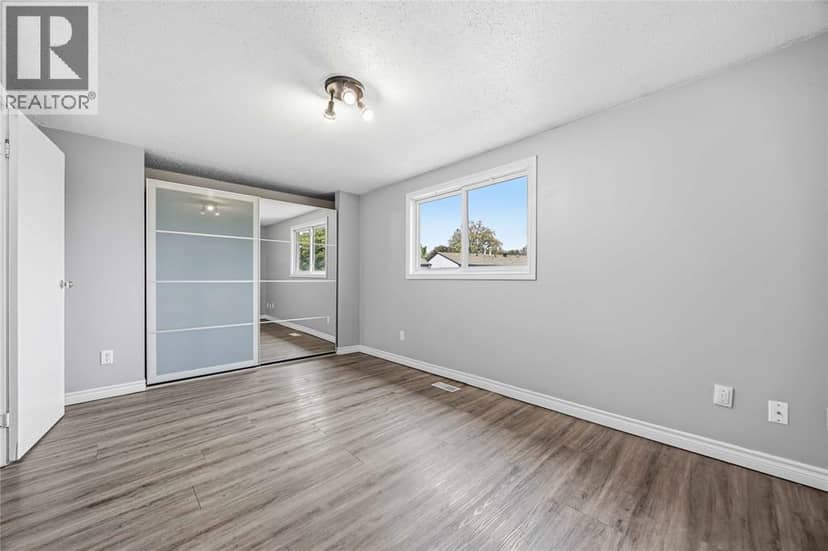 215 TRUDEAU DRIVE Unit# 59 — photo 14 of 29
