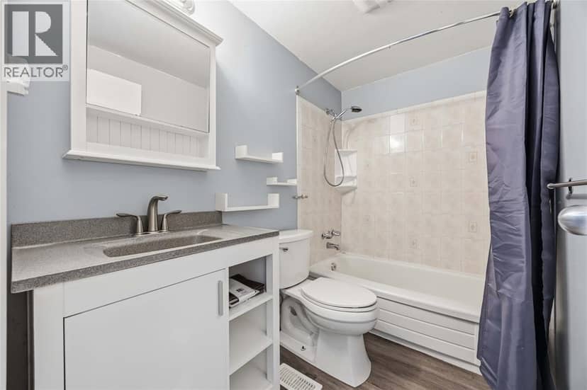 215 TRUDEAU DRIVE Unit# 59 — photo 20 of 29