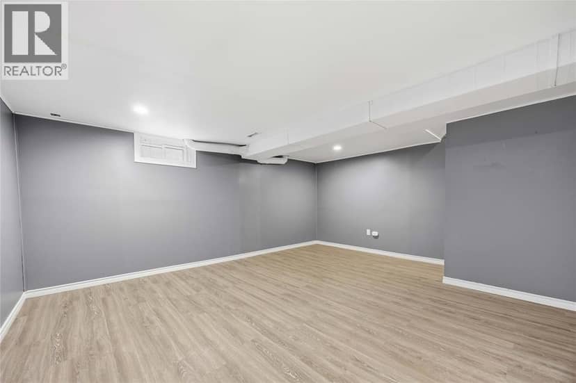 215 TRUDEAU DRIVE Unit# 59 — photo 23 of 29