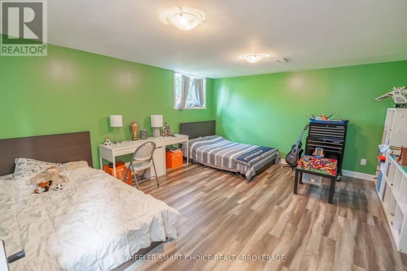 63 Mercier Avenue E — photo 21 of 25