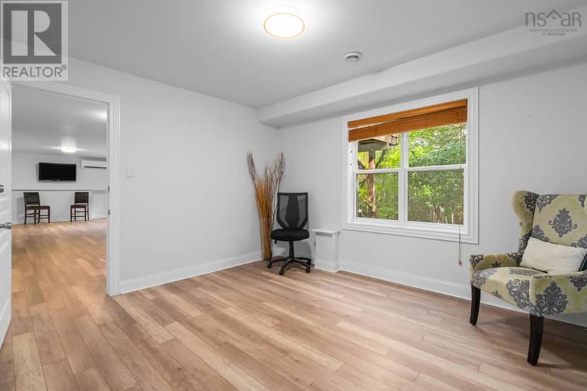 204 Southgate Drive — photo 37 of 40