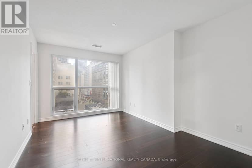 602 - 386 Yonge Street — photo 19 of 27