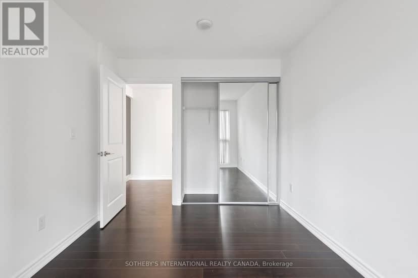 602 - 386 Yonge Street — photo 18 of 27