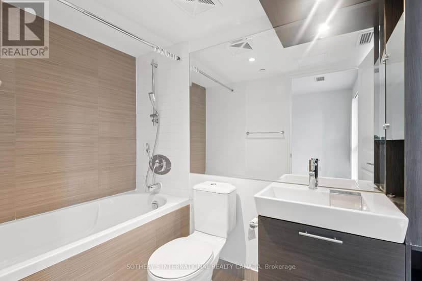 602 - 386 Yonge Street — photo 23 of 27