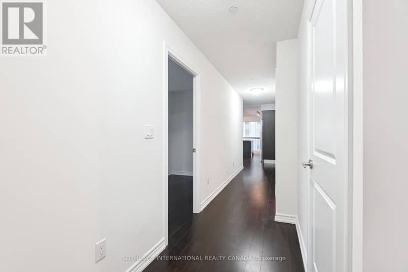 602 - 386 Yonge Street — photo 16 of 27