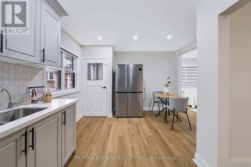 10 Rexway Drive — photo 13 of 40