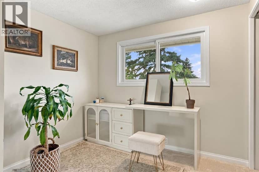 194 Rundleview Close NE — photo 17 of 27