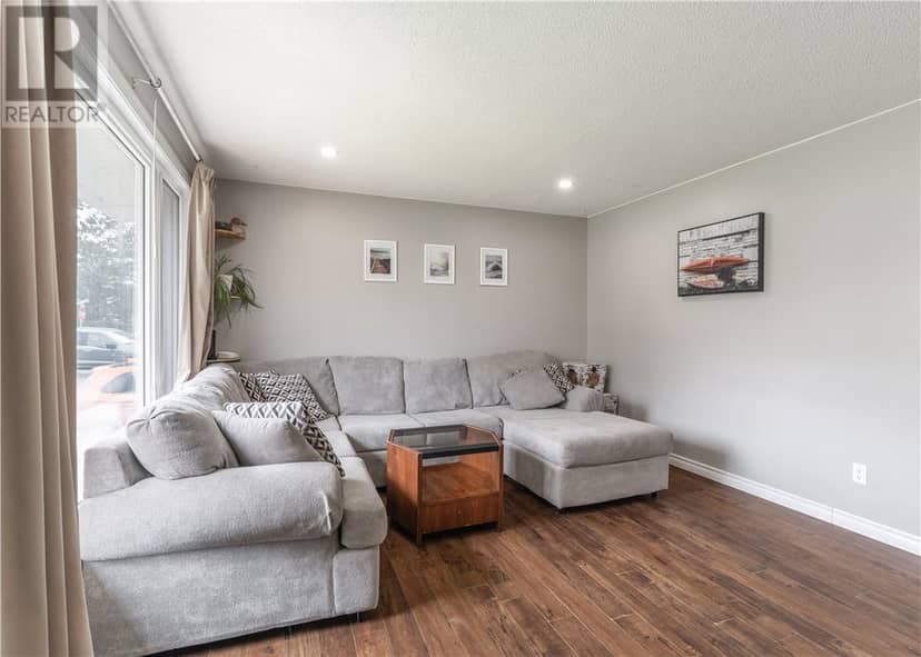 4995 Coleen Avenue, Hanmer, photo 4