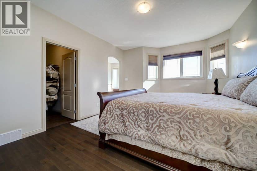 442 Gateway Crescent S — photo 20 of 40
