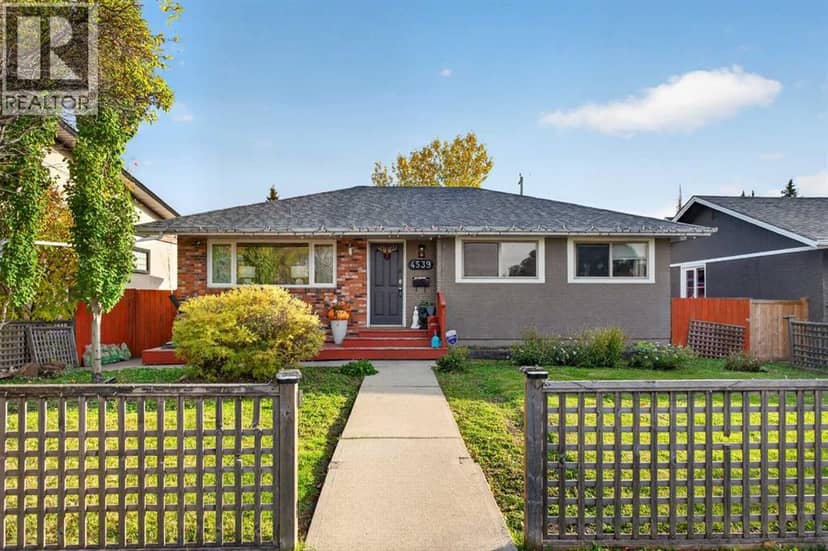 4539 26 Avenue SW — photo 39 of 40