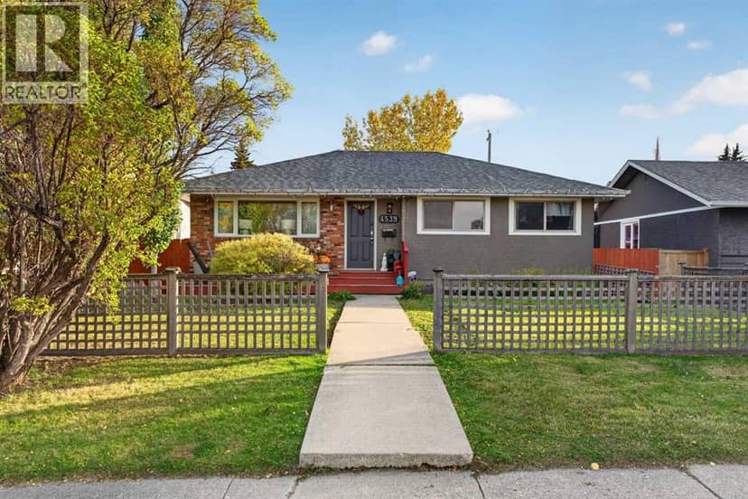 4539 26 Avenue SW, Calgary, photo 2
