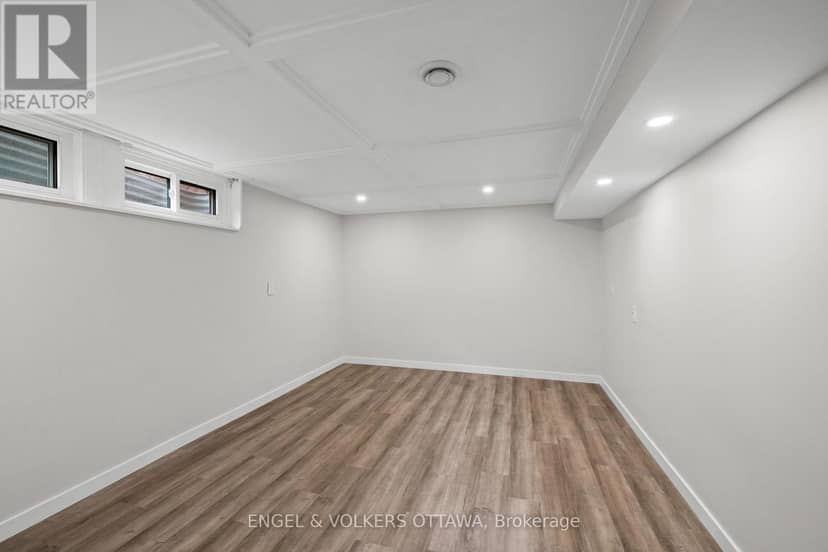50 Solva Drive — photo 35 of 40