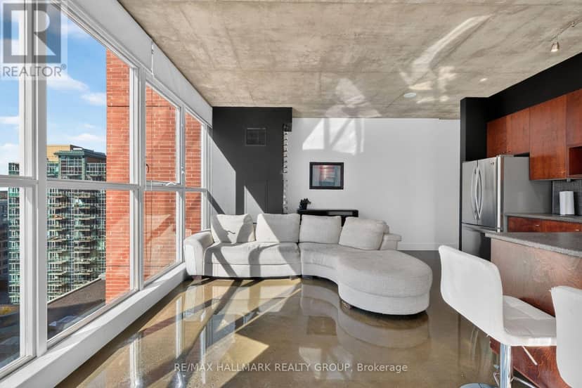 1206 - 179 George Street — photo 16 of 40