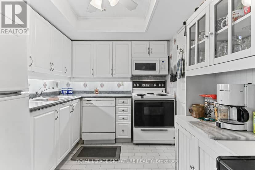 722 - 65 Scadding Avenue — photo 15 of 40