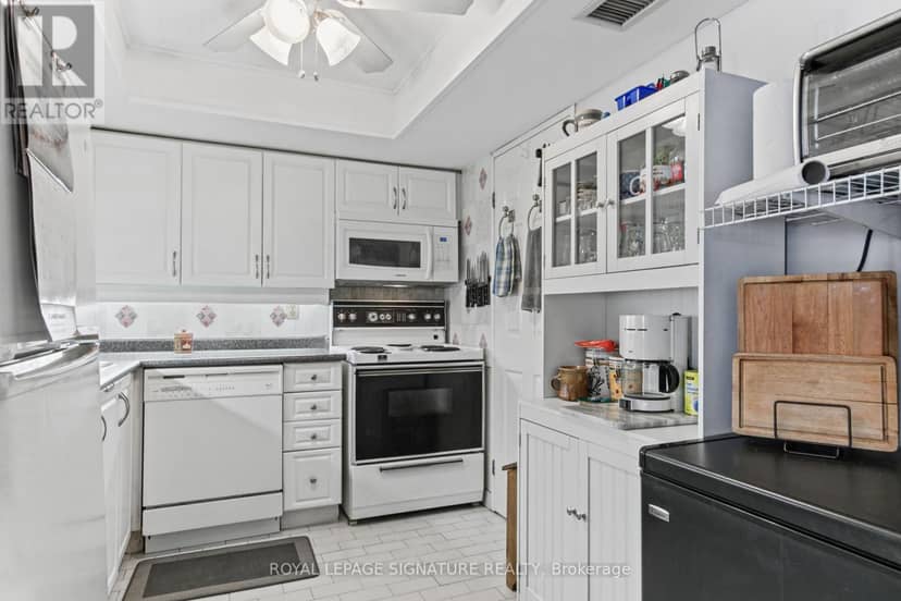 722 - 65 Scadding Avenue — photo 14 of 40