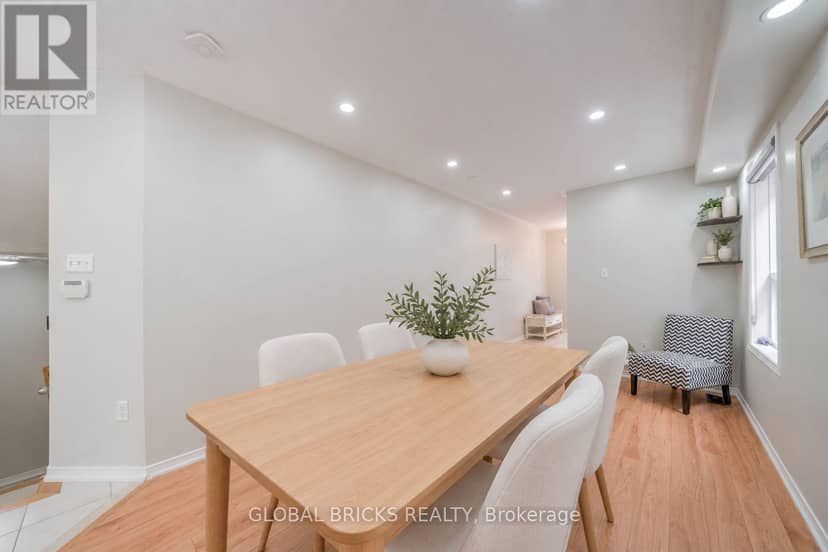 107 Win Timbers Crescent — photo 20 of 38